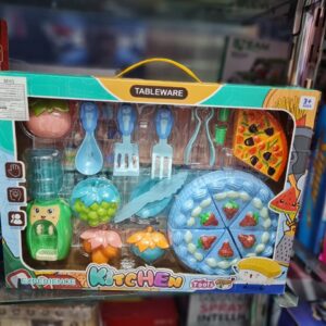 علبة تورته + أدوات مطبخ